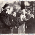 1936, November: Cousins visiting in Kansas City.