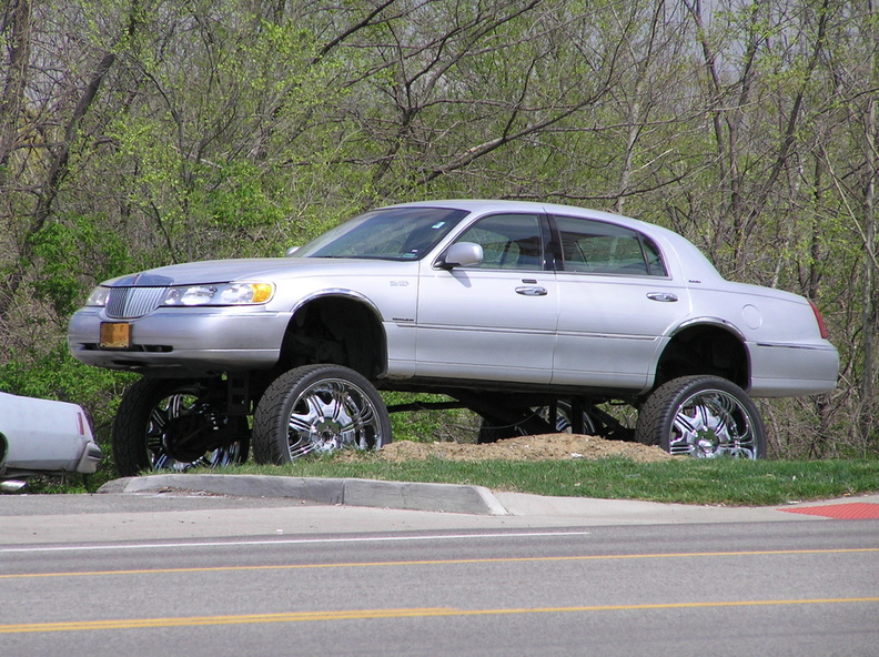 Taken at the jiffy lube on the rock road just north of I-70. Submitted by Elizabeth. Thanks!