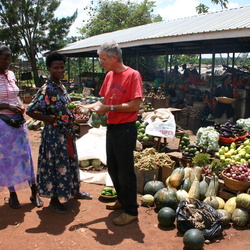 11/5 Drive from Entebbe, Uganda to Akanyo via Kampala and Murchison Falls National Park